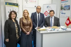 Rocio-Albert-Consejera-de-Economia-Hacienda-y-Empleo-junto-a-la-Fatma-Omrani-Embajadora-de-Tunez-de-Espana