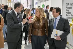 Rocio-Albert-Consejera-de-Economia-Hacienda-y-Empleo-junto-al-presidente-y-al-director-de-IMEX