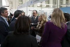 Visita-de-la-Consejera-de-Economia-Hacienda-y-Empleo-Rocio-Albert-a-la-zona-de-exposicion-de-IMEX-Madrid-2024