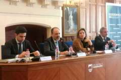 Mesa-redonda-de-finanzas