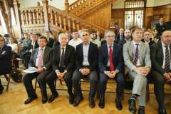 acto-institucional