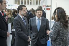 4.-El-Consejero-Fernández-Lasquetty-saluda-a-las-directivas-de-Fidupartner-en-su-stand-en-IMEX-Madrid-2023