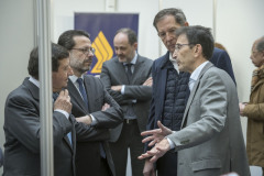 4.-Fernández-Lasquetty-departe-con-Miguel-Borrás-director-general-de-DHL-