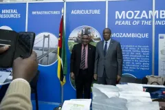 El-Embajador-de-Mozambique-en-Espana-visito-la-exposicion-de-IMEX-Madrid-2024