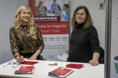 Monica-Kolschinske-y-Carolina-Clark-de-Kompass-en-IMEX-Madrid-2024